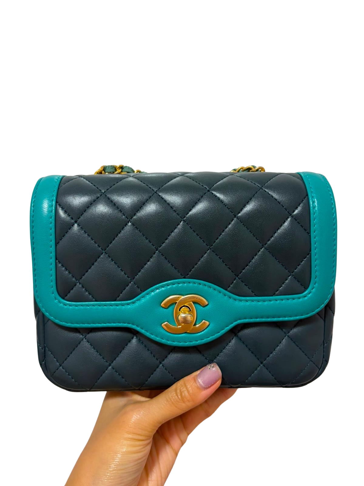Used CHANEL Quilted Leather Two Tone Day Flap Bag Chain Shoulder Bag Navy Blue Turquoise Gold