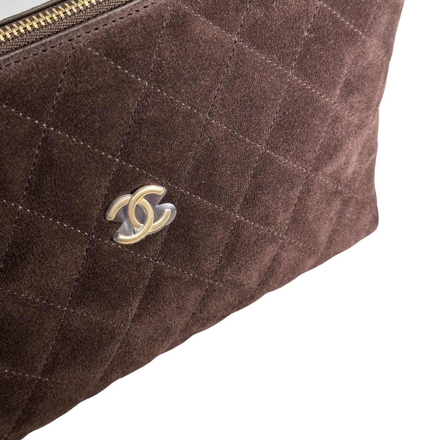 Brand New CHANEL Quilted Suede Quilted Suede Shoulder Bag Shoulder Bag Brown GHW