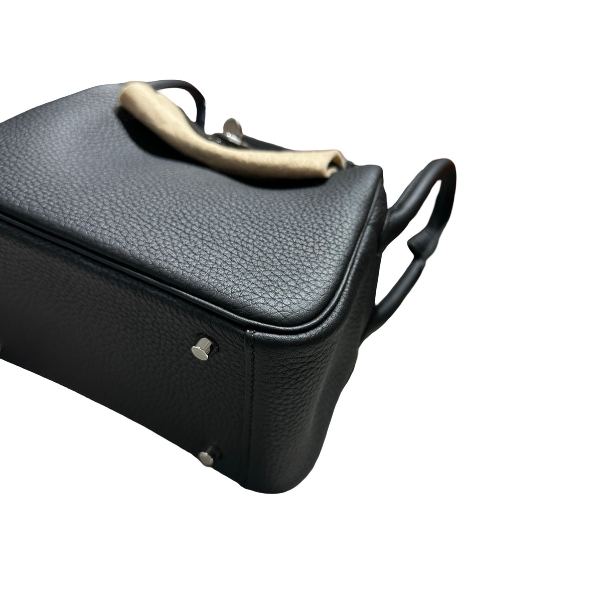 Brand New HERMES Clemence Lindy Handbag Black