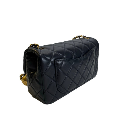 Used CHANEL Quilted Lambskin Classic Flap Chain shoulder bag Navy Blue
