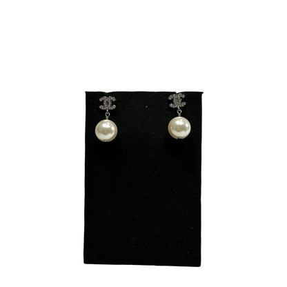 Unused CHANEL Earrings
