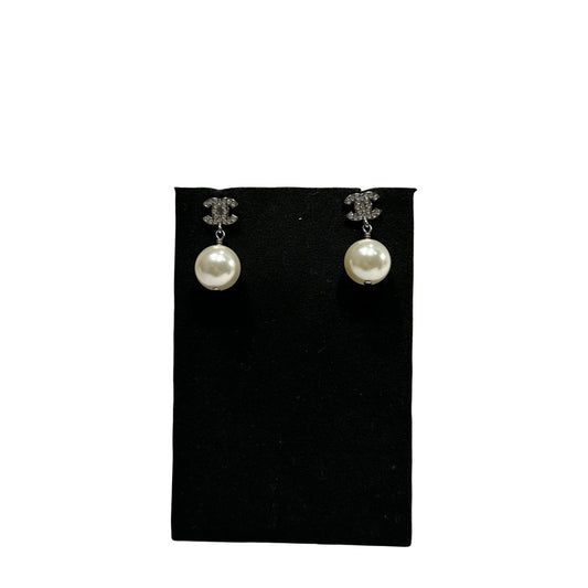 Unused CHANEL Earrings