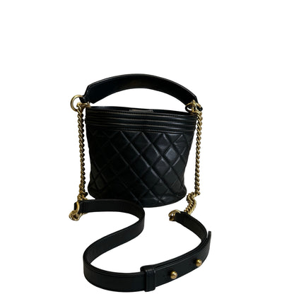 Used CHANEL Quilted Leather Boy Chanel Bucket Bag Bucket Bag Black，GHW