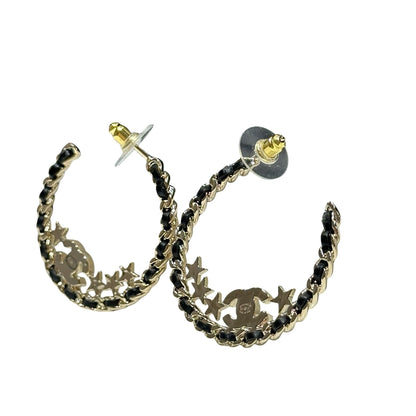 Unused CHANEL Earrings Gold