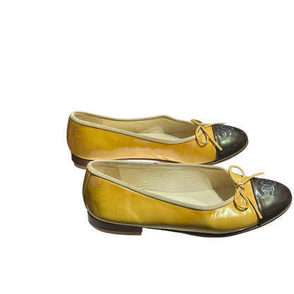 CHANEL YELLOW SHOES [3001028]