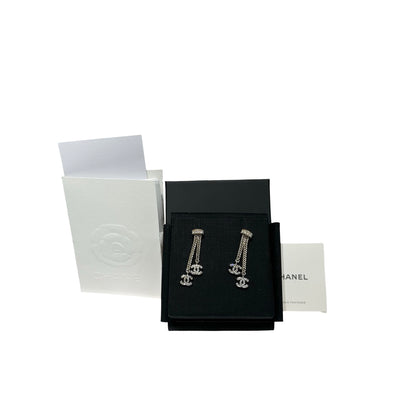 CHANEL GOLD CC DANGLE EARRINGS [3000639]