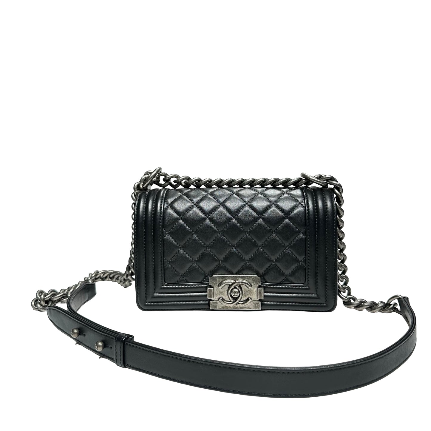 CHANEL BOY 20CM [3001918]