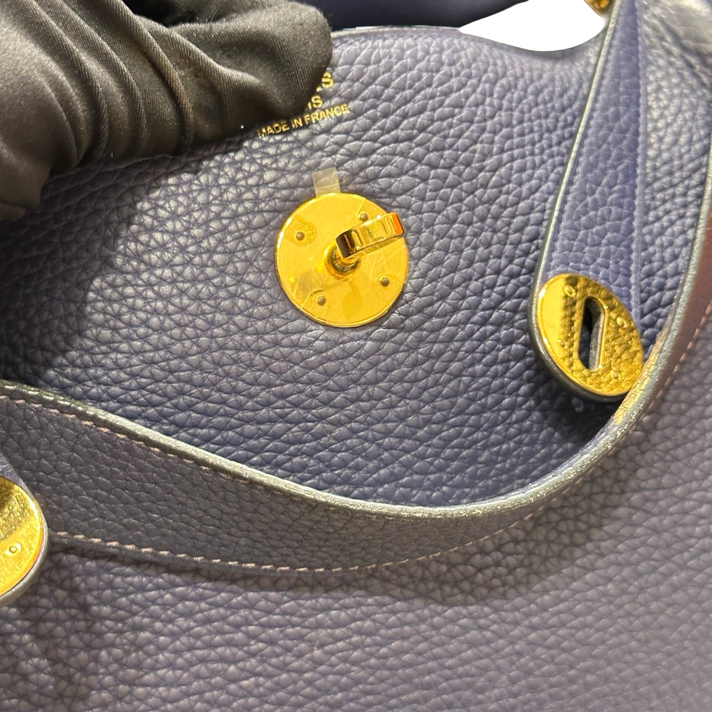 Used HERMÈS Lindy 30 Shoulder Bag Navy Blue GHW