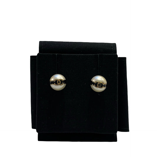 Used CHANEL Pearl Earrings Earrings GHW