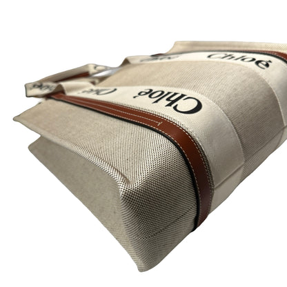 New Chole Medium Tote Tote Bag Beige