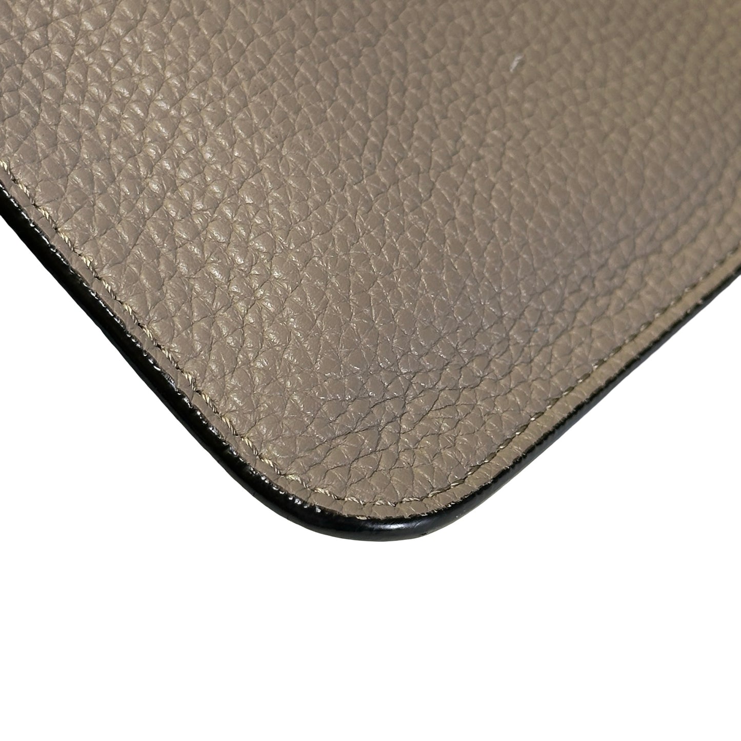 Used FENDI Leather Embroidery Banana Pouch Pouch Taupe Yellow Green PHW