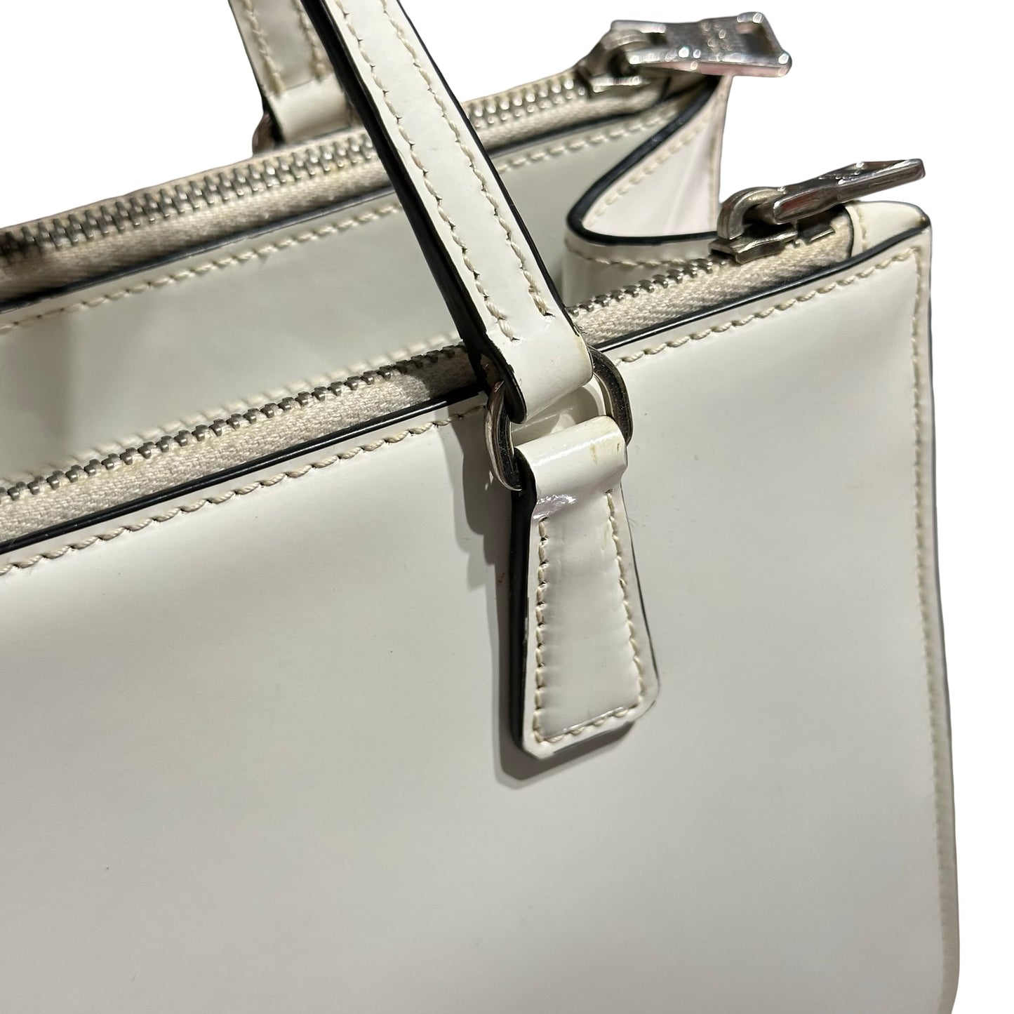 PRADA HAND BAG [3000132]
