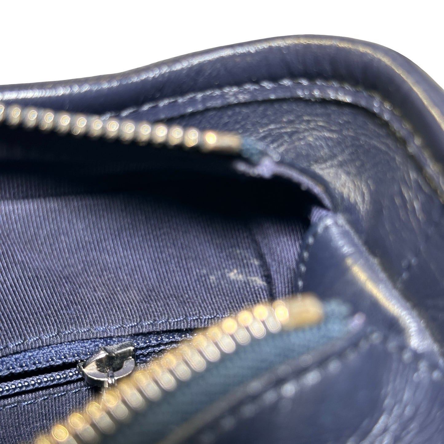 Used CHANEL Calfskin Leather Chain Shoulder Bag Navy Blue GHW PHW