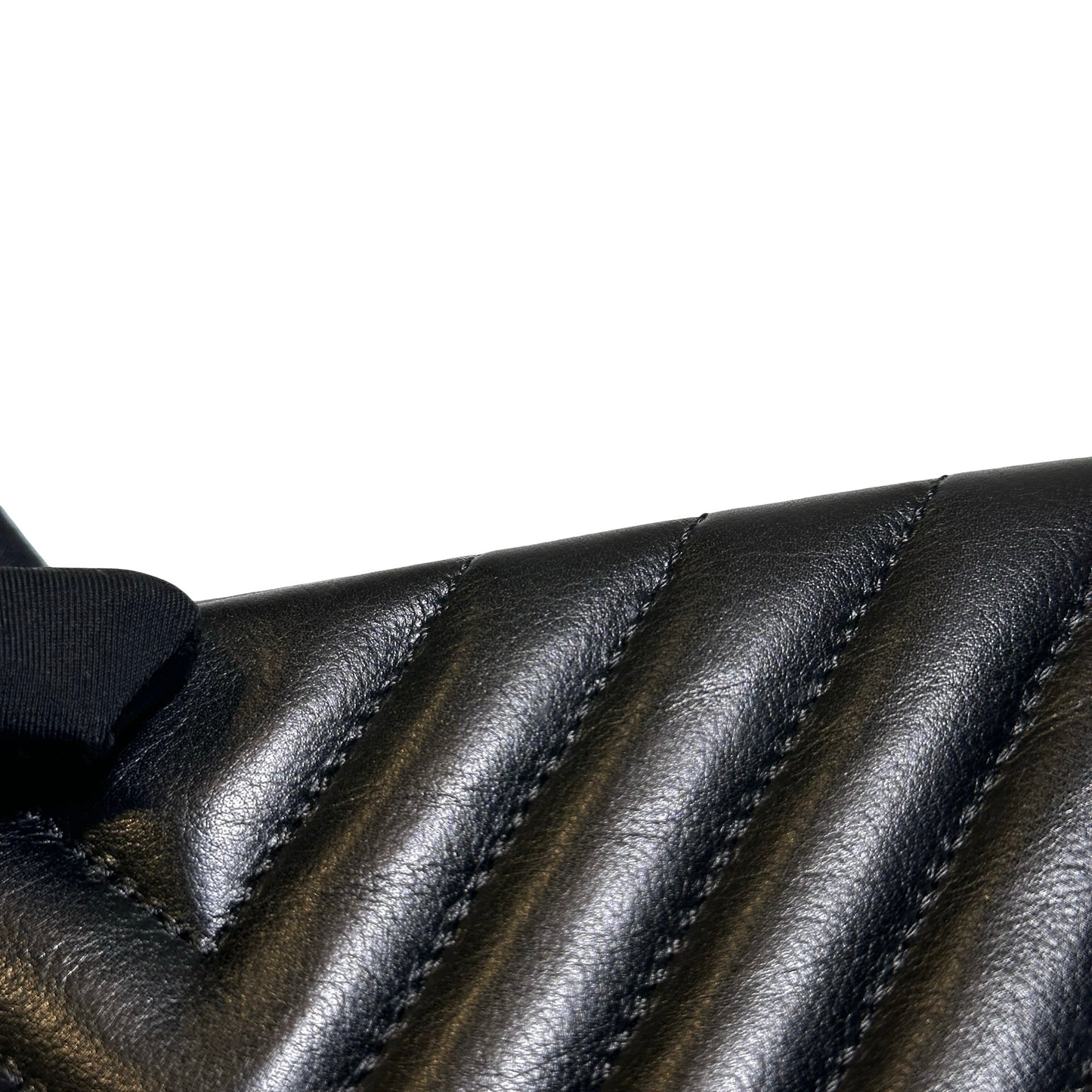 Used CHANEL Chevron Lambskin Chevron Flap Bag Chain Shoulder Bag Black Gold