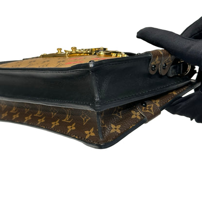 LV REVERSE TRUNK CLUTCH [A07340]