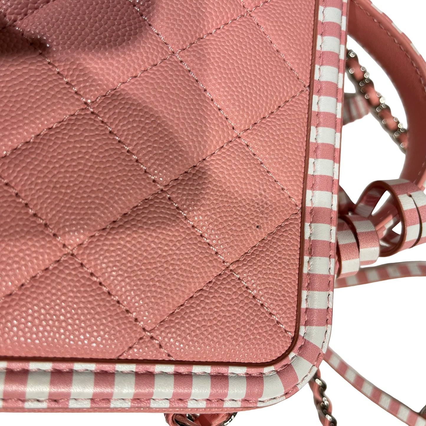 CHANEL PINK VANITY CASE [3001053]