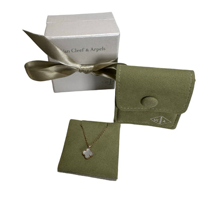 Used VAN CLEEF & ARPELS White Mother of Pearl Yellow Gold Vintage Alhambra Necklace Gold White