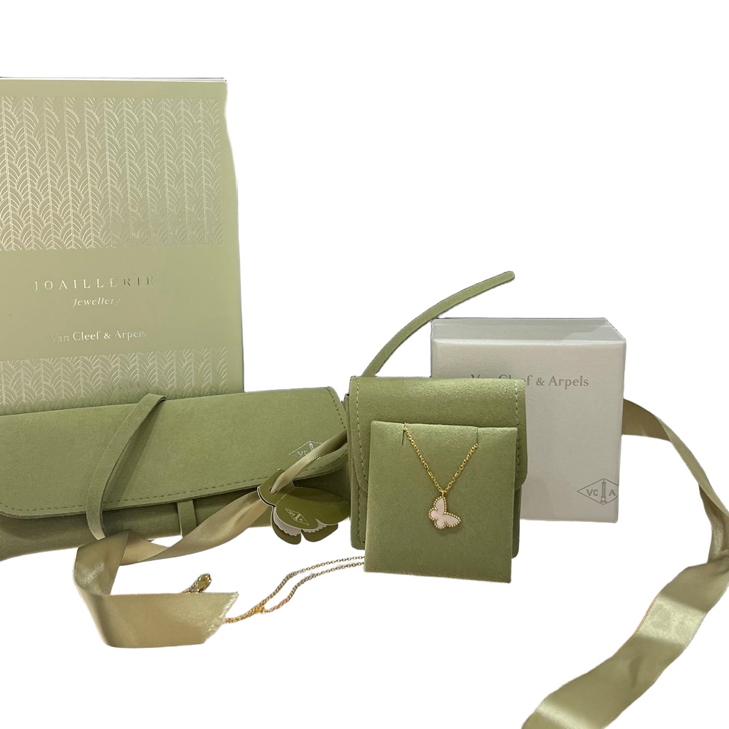 Used Van Cleef & Arpels 18K Gold Sweet Alhambra Butterfly Pendant Jewelry Beige