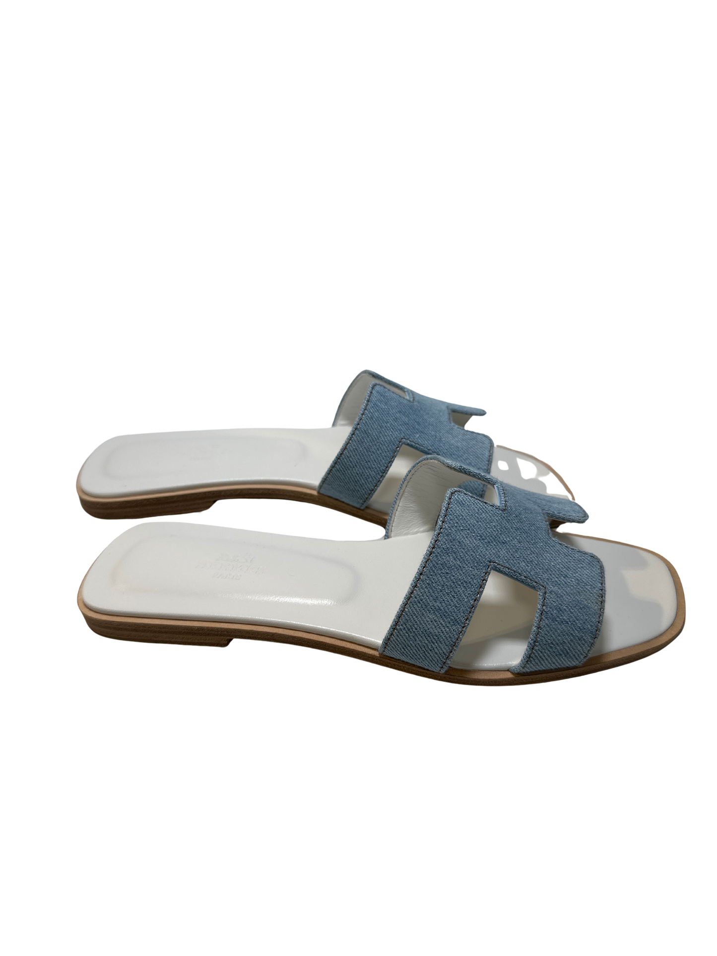 Unused HERMÈS Calfskin Leather Shoes Denim White