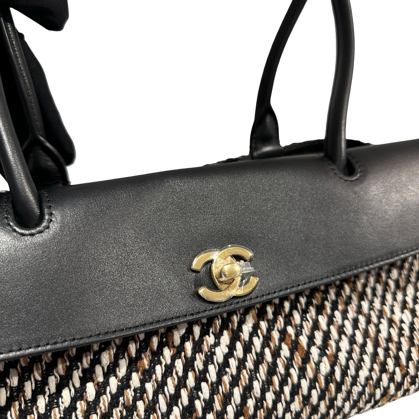 Used CHANEL Tweed Leather Suede Tweed and Leather CC Shoulder Bag Shoulder Bag Black Brown White