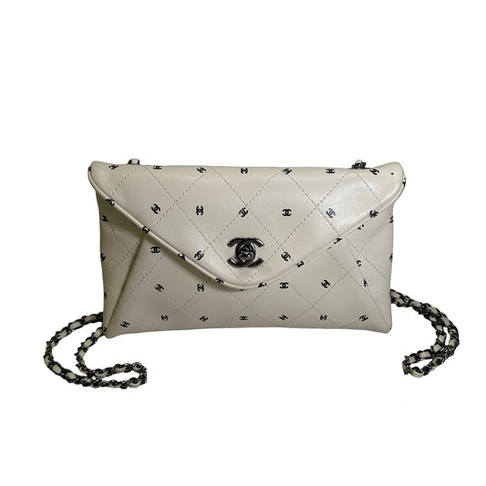 Used CHANEL Quilted CC Logo Print Quilted Wallet on Chain Chain Shoulder Bag White Black