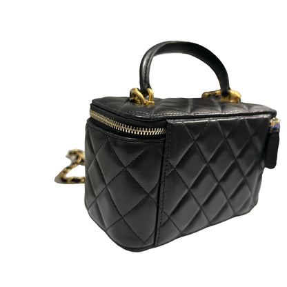Used CHANEL Matelassé Lambskin Vanity Case Vanity case Black Gold
