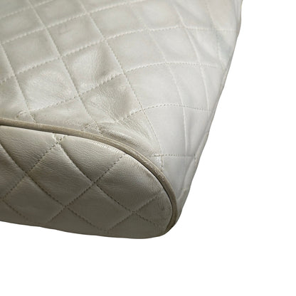 Used CHANEL Quilted Leather Quilted Flap Bag Handbags White GHW