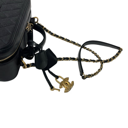 Matelasse Quilted Calfskin Chanel Caviar Two Way Shoulder Bag [101250]