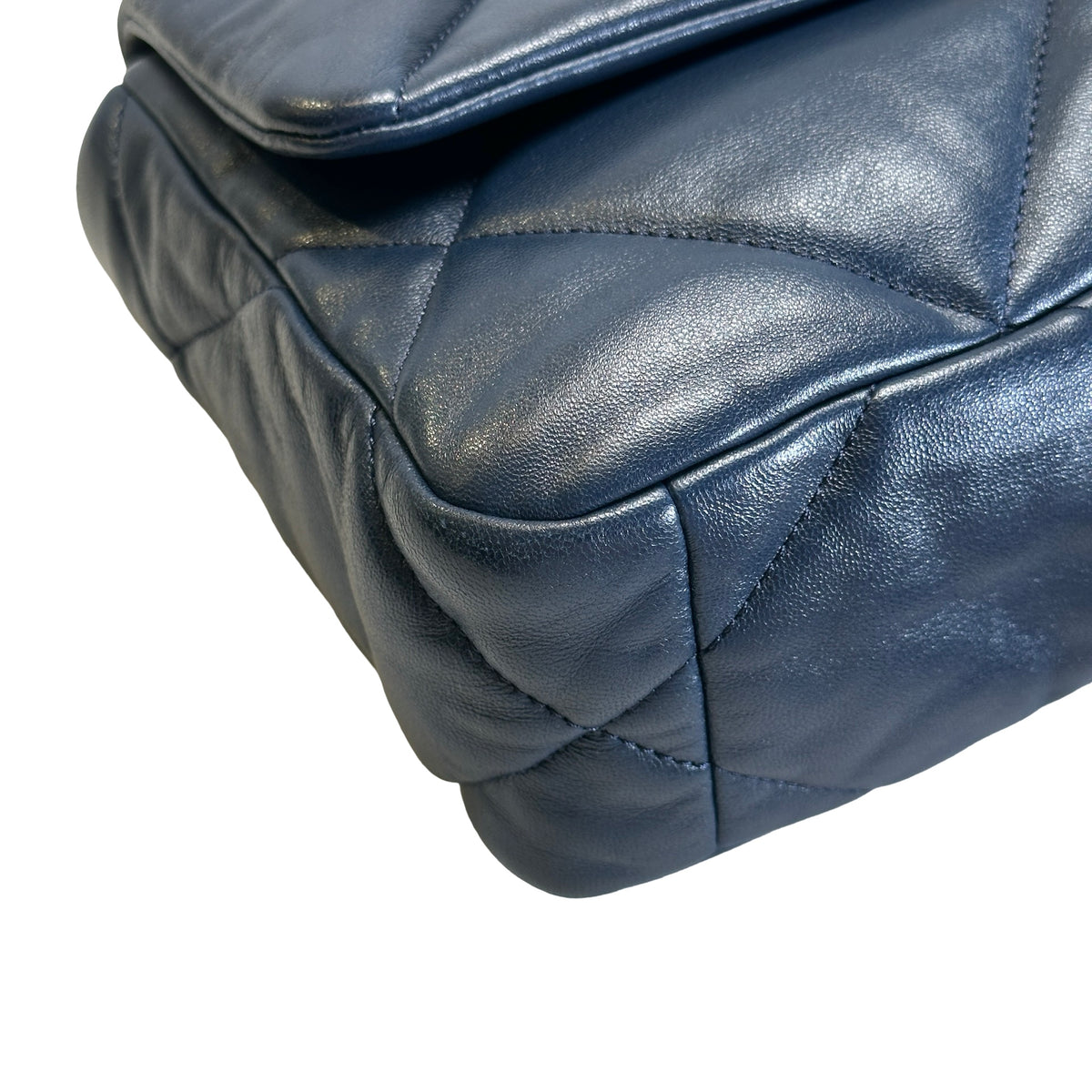 Used CHANEL Lambskin Quilted Chanel 19 Shoulder Bag Navy Blue