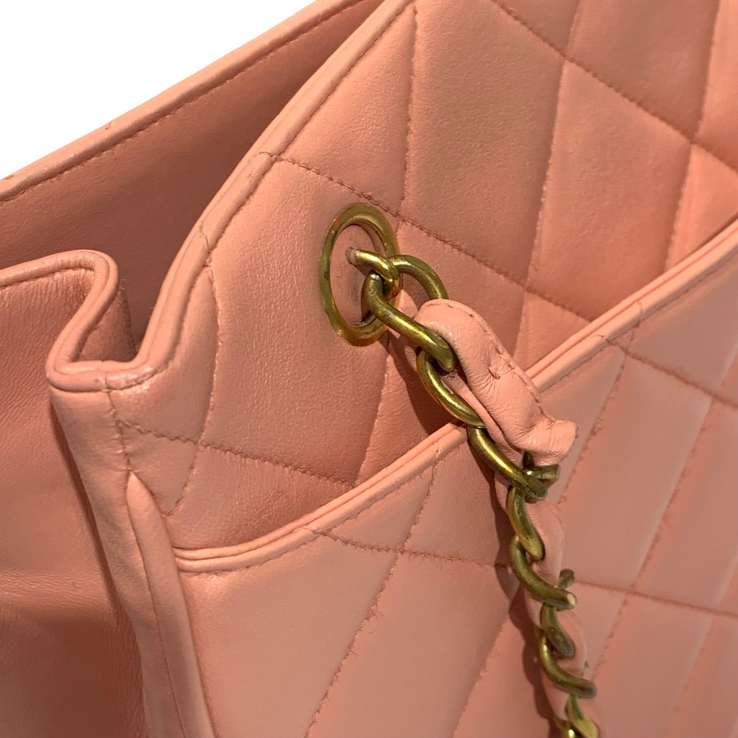 CHANEL VINTAGE CC TURN-LOCK CHAIN SHOULDER BAG [A04210]