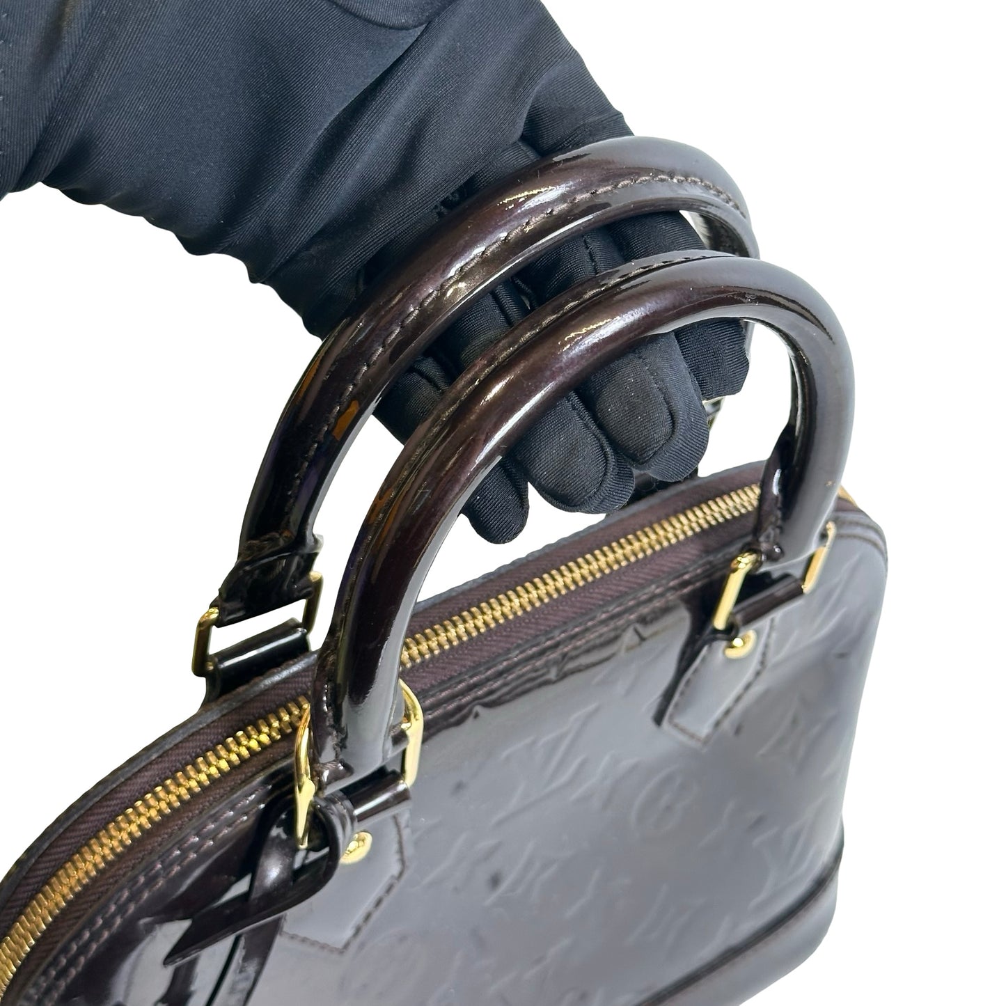 Used LOUIS VUITTON Patent Alma Cross body bag Amarante