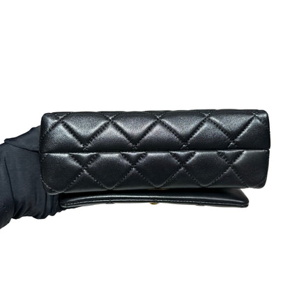 CHANEL 24 A SMALL FLAP BAG [3000764]