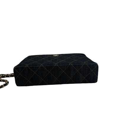Used CHANEL Quilted Denim Denim Vanity Bag Vanity case Blue