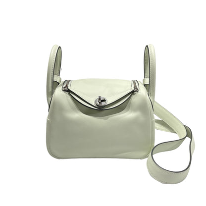 Unused HERMÈS Calfskin Leather Mini Lindy swift Shoulder Bag PHW Mint green