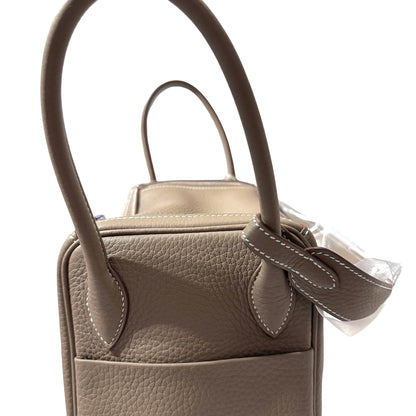 New HERMÈS Clemence leather Lindy 26 Shoulder Bag Etoupe PHW