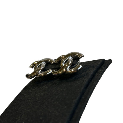 Brand New CHANEL Metal CC logo Earrings Silver