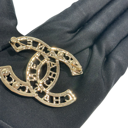 Used CHANEL Pearl Brooch Accessories GHW