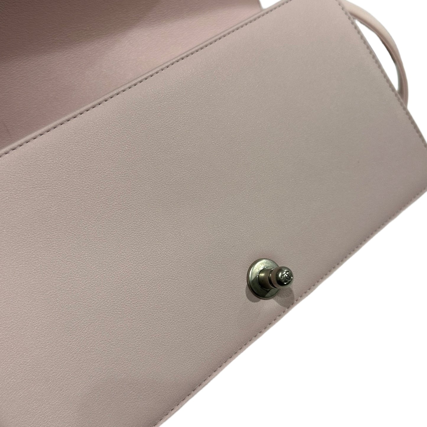 Used CHANEL Quilted Lambskin Boy Chanel Shoulder Bag Light Pink PHW