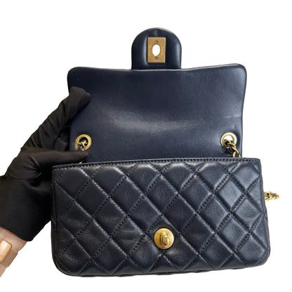 Used CHANEL Quilted Lambskin Classic Flap Chain shoulder bag Navy Blue