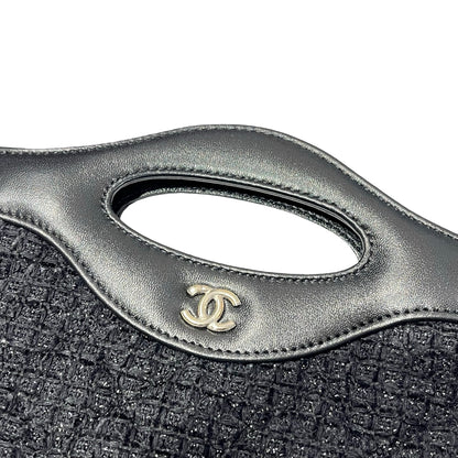 New CHANEL Cross Body Bag Black GHW