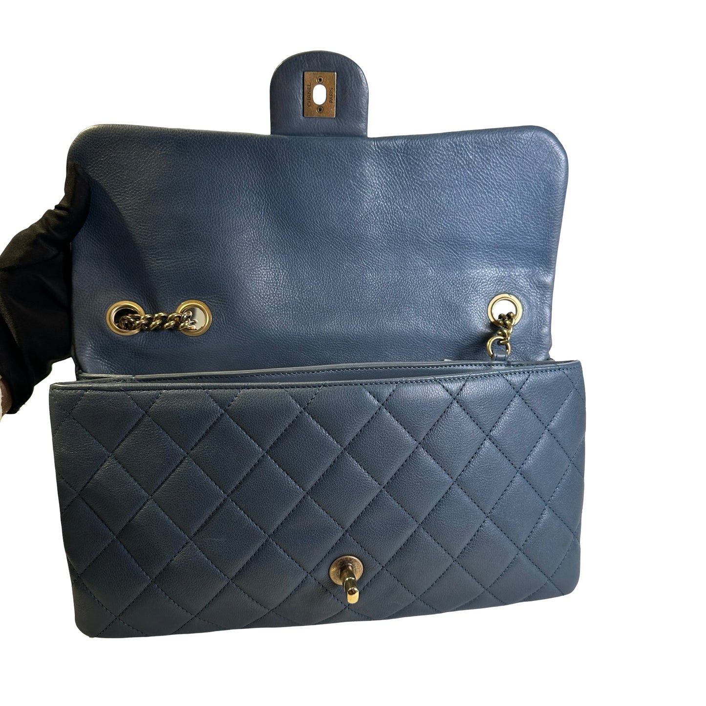 Used CHANEL Quilted Caviar Classic Flap Chain Shoulder Bag Grey Gold