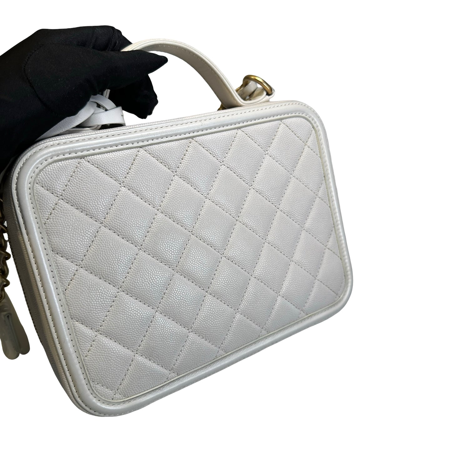 Used CHANEL Quilted Caviar Vanity Case Vanity case White