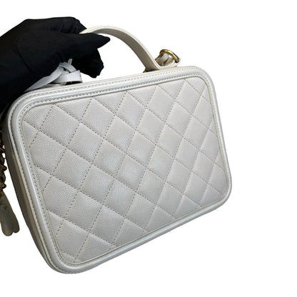 Used CHANEL Quilted Caviar Vanity Case Vanity case White