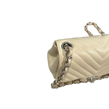 Used CHANEL Chevron Lambskin Chevron Flap Bag Chain Shoulder Bag White Silver hardware