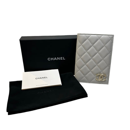 Used CHANEL Quilted Caviar Passport Case Passport case Light Grey Gold