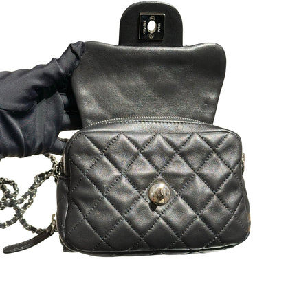 CHANEL MINI DOUBLE POUCH BAG [3000442]