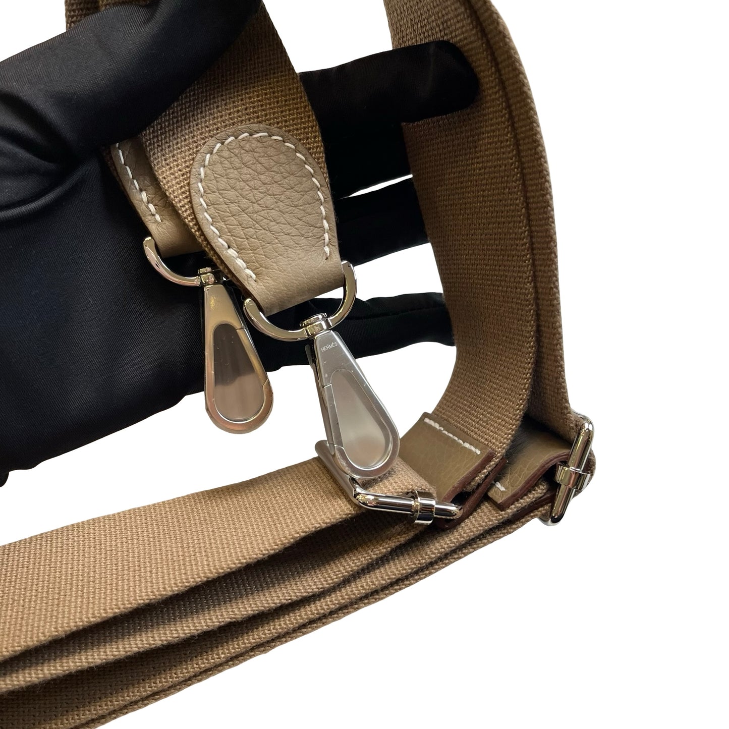 Brand New HERMES Leather Evelyne 23 Shoulder Bag Etoupe PHW