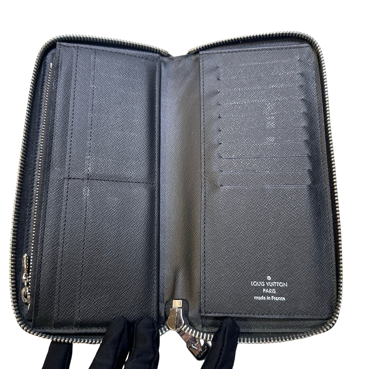 Used Louis Vuitton Taiga Long Wallet Black PHW