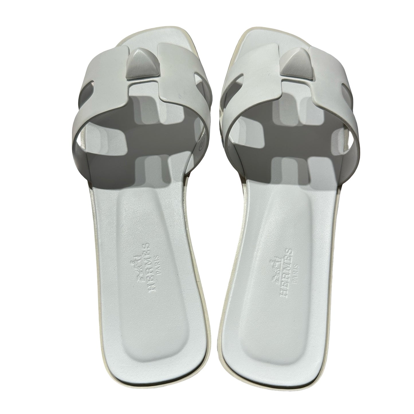 Unused HERMÈS Oran Clous Pyramides Sandals Shoes White