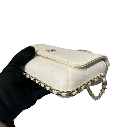 Used CHANEL Lambskin Leather Used Chanel FLAP Cross Body Bag GHW White